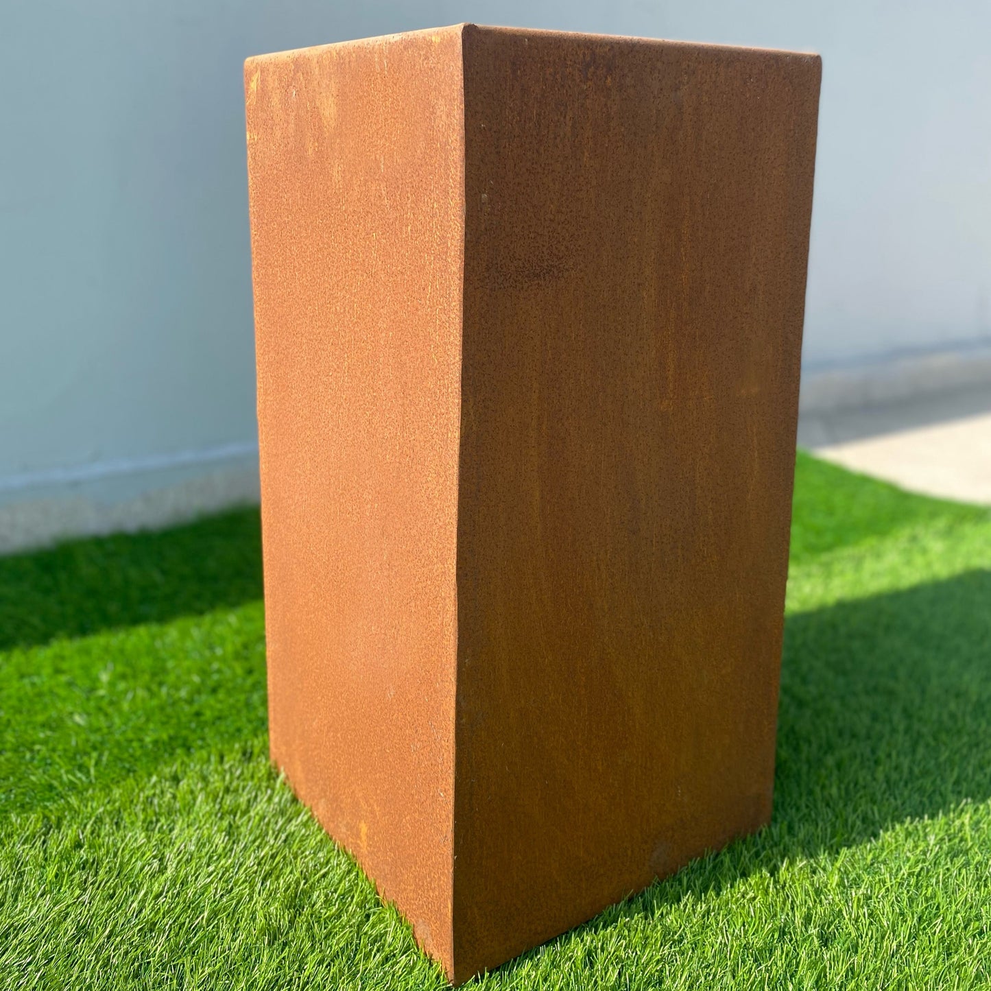 JP Tall Cube Planter