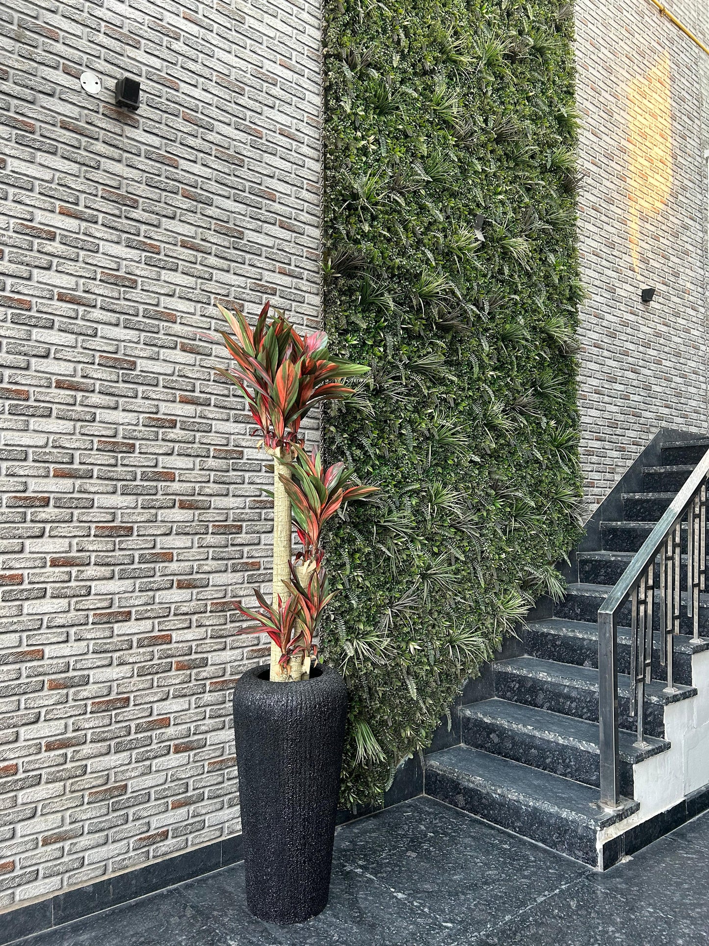 Osaka Tall Textured Planter